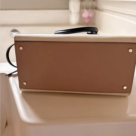 Kate Spade Black and Cream Cameron tote crossbody - Picture 2 of 4